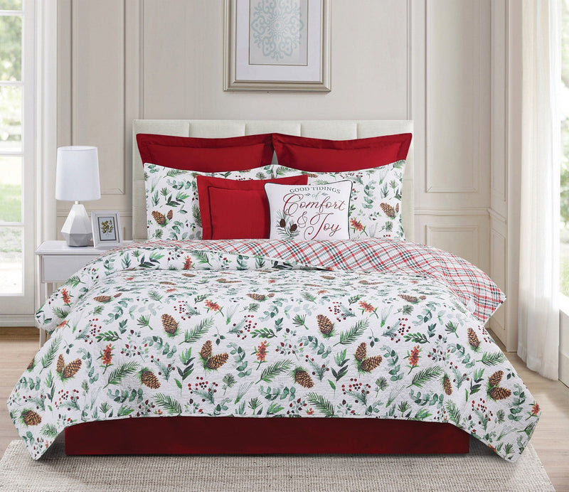 Holiday Pines Quilt Set