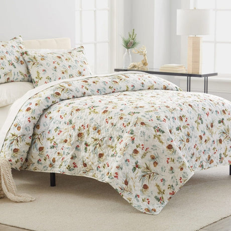 Berries & Pinecones Reversible Quilt Set