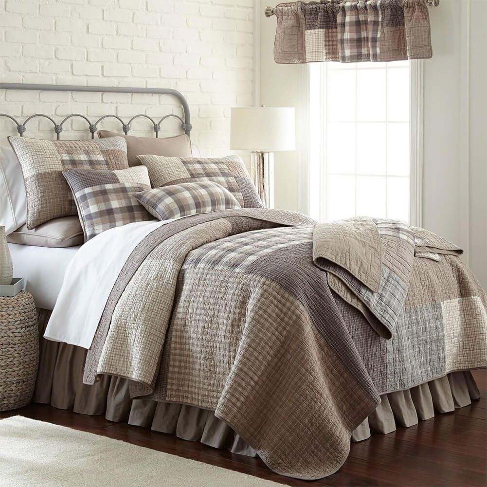 Misty Square Quilt Set