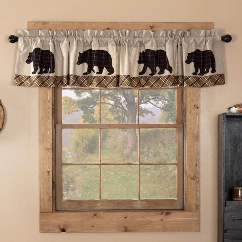 Wildlife Patch Bear Valance